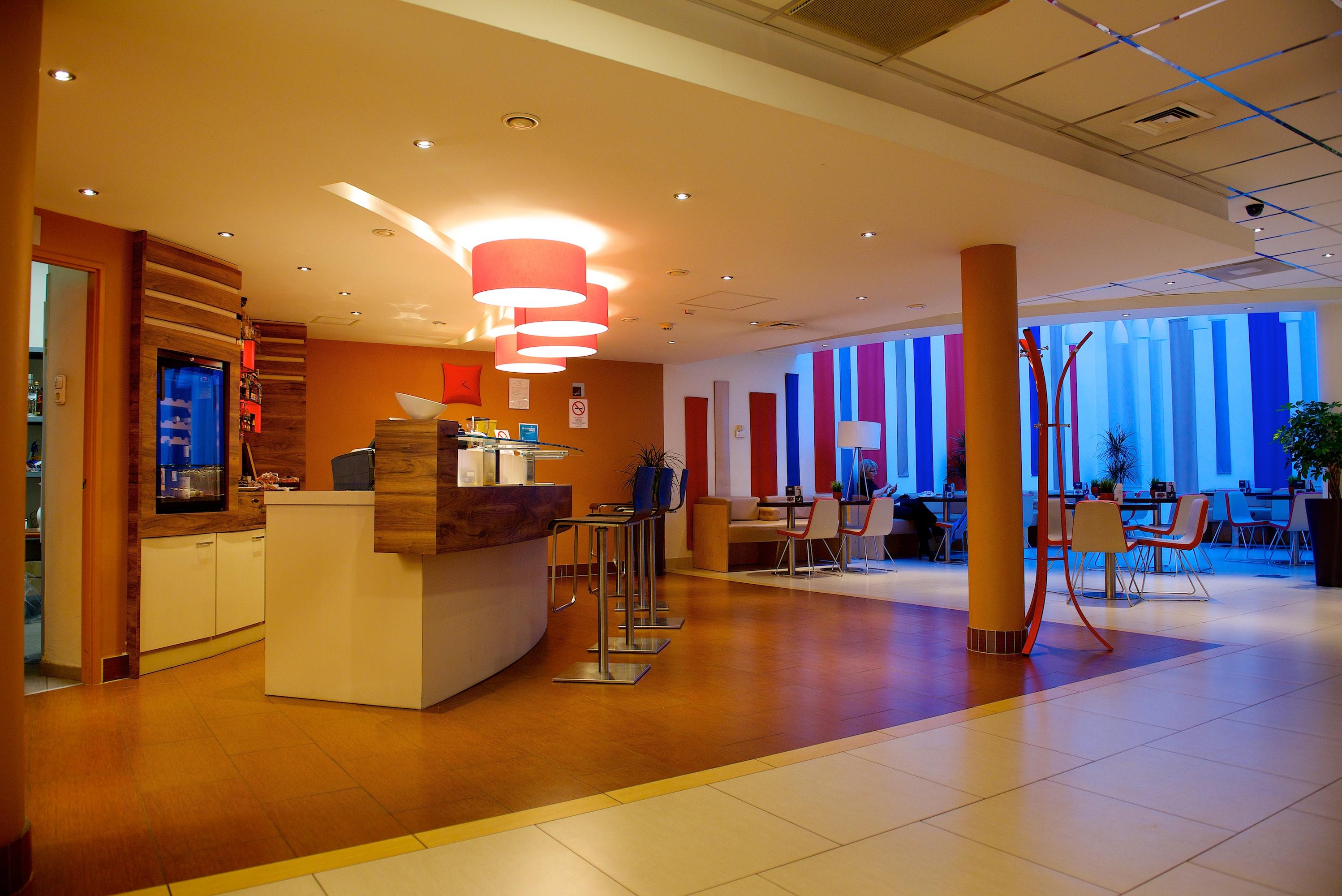 Ibis Budapest Centrum Exterior foto