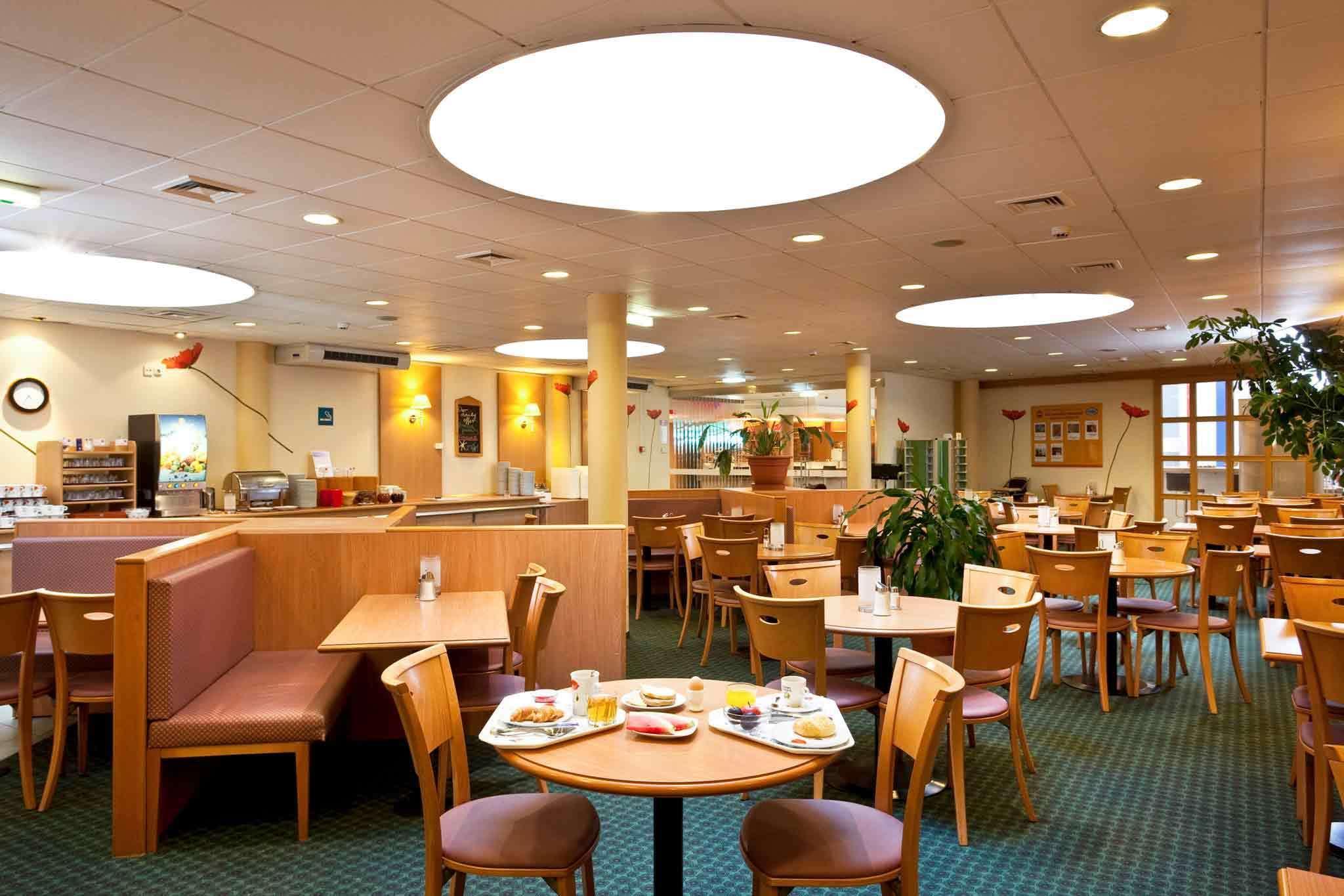 Ibis Budapest Centrum Exterior foto